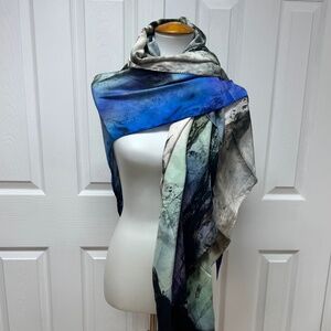 Abstract Patterns High Grade 6A Mulberry Silk Scarf - 50" x 50" - NEW.